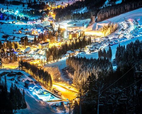 Детальніше: 5 днів зимової магії в Карпатах: лижі,...